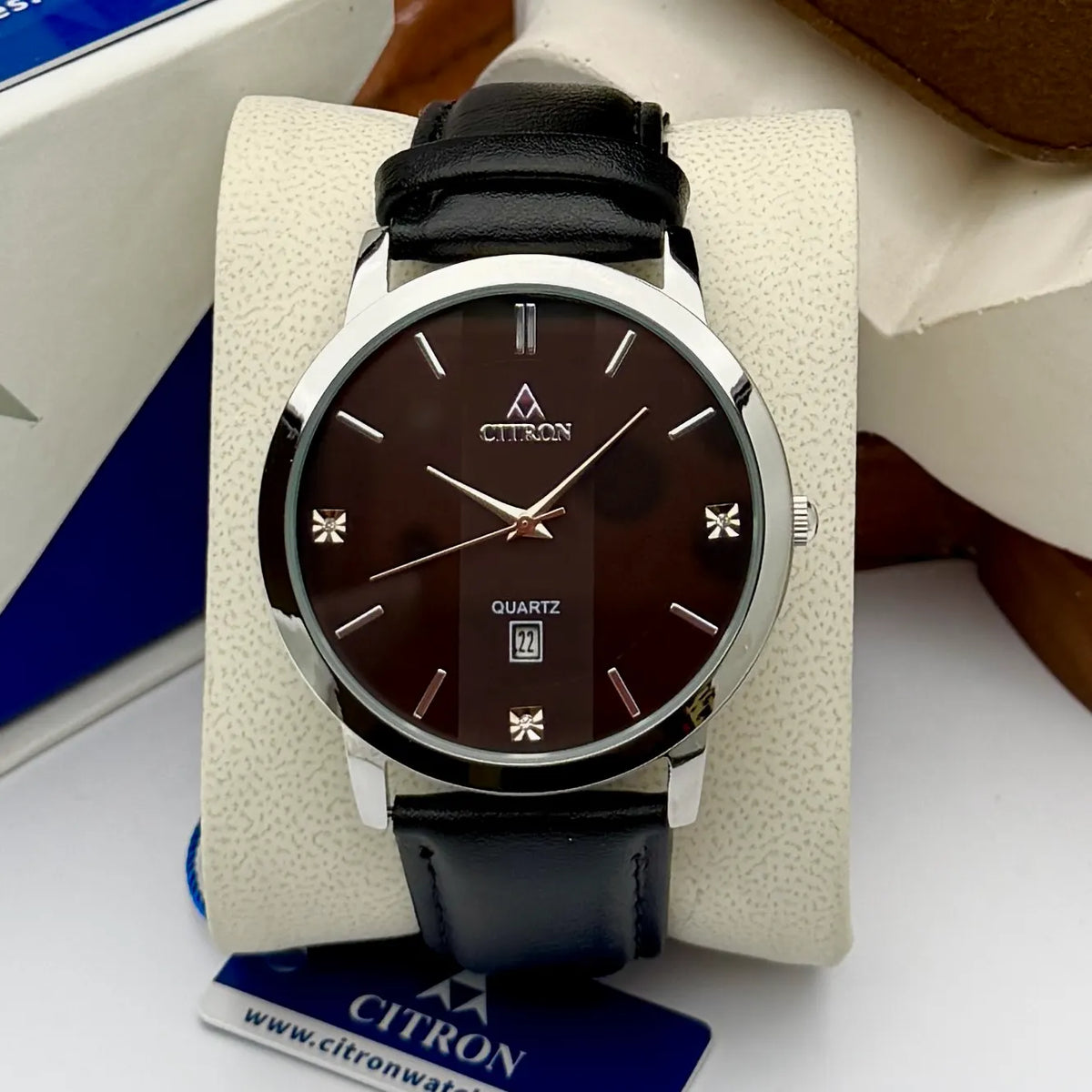 Citron CR-2104 men's classic leather strap watch with date in Silver Black