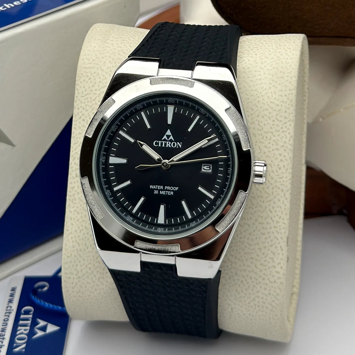 Citron CR-6006 men's sporty PU strap watch with date in Silver Black
