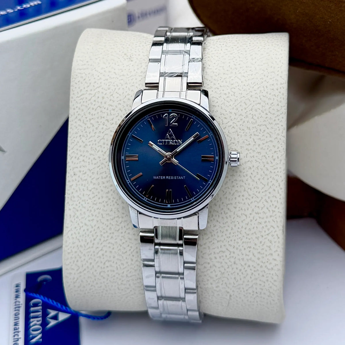 Citron CR-1023L women's classic stainless steel chain watch in Silver Blue